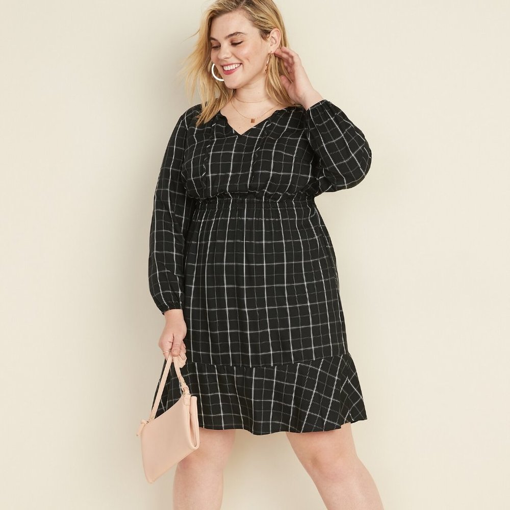 Old Navy Black Plaid Waist-Defined Tie-Neck Plus-Size Dress - Picture 6 of 16
